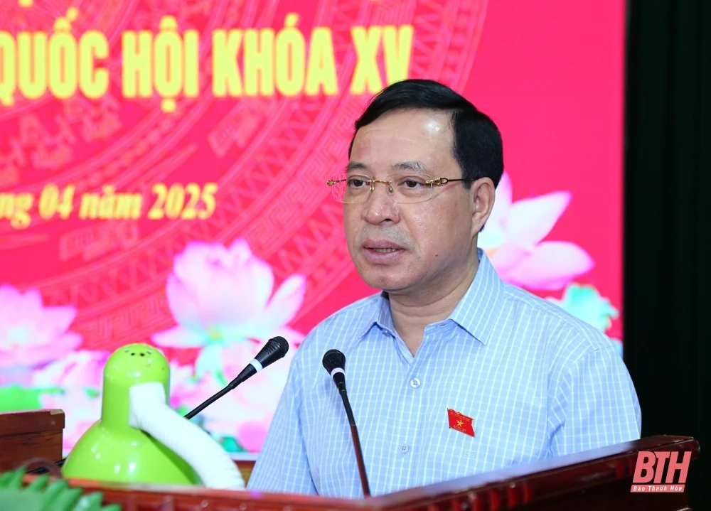 Phó Bí thư Thường trực Tỉnh ủy, Chủ tịch HĐND tỉnh, Trưởng Đoàn ĐBQH tỉnh Lại Thế Nguyên tiếp xúc cử tri tại Như Xuân