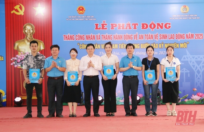 Công bố quyết định thành lập 5 công đoàn cơ sở