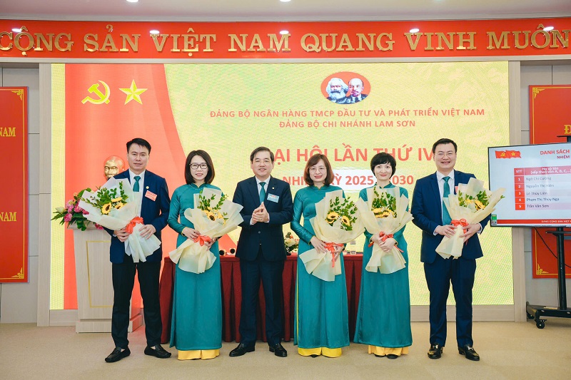 Đảng bộ BIDV Lam đăng ký m88 tăng tốc, bứt phá, quyết tâm hoàn thành thắng lợi các mục tiêu nhiệm kỳ 2025-2030