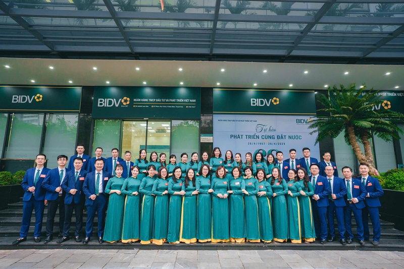 Đảng bộ BIDV Lam đăng ký m88 tăng tốc, bứt phá, quyết tâm hoàn thành thắng lợi các mục tiêu nhiệm kỳ 2025-2030