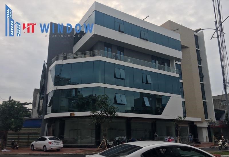 Vách kính mặt dựng - Điểm nhấn hoàn hảo cho kiến trúc hiện đại