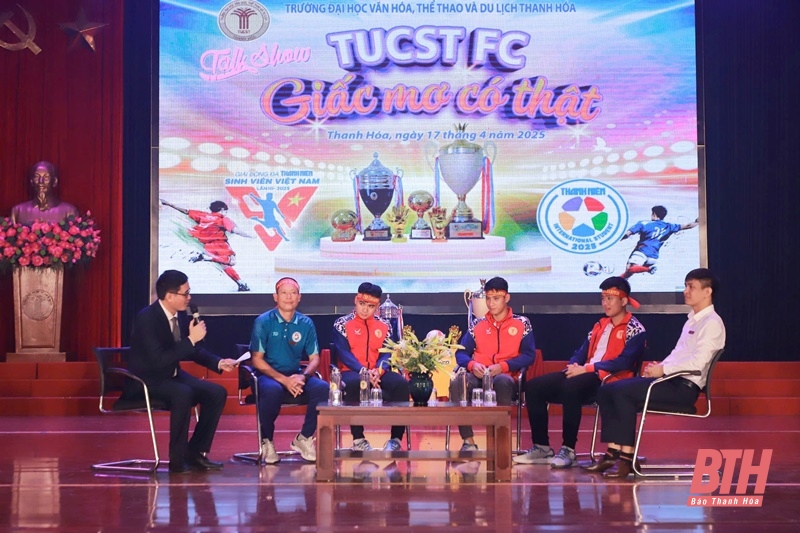 Tôn vinh, khen thưởng đội bóng sinh viên đoạt cúp vô địch Quốc gia và Quốc tế Giải bóng đá Thanh niên Sinh viên 2025 - Cúp THACO