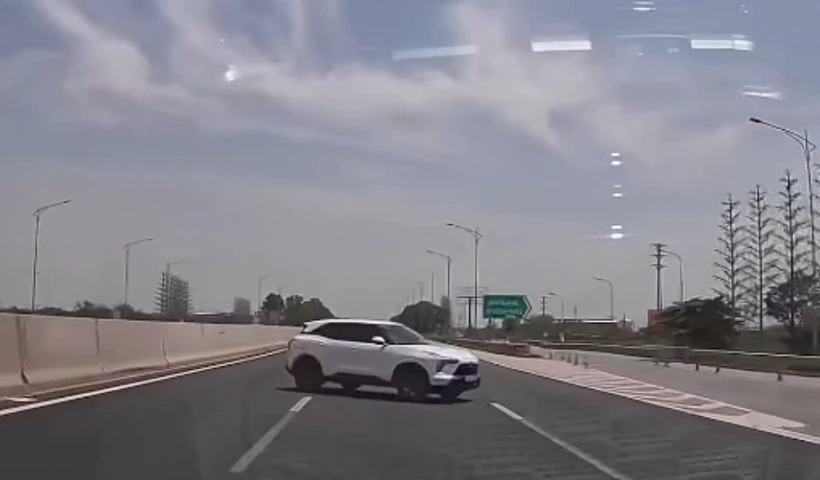 Xử phạt nữ tài xế lái ôtô ngược chiều trên cao tốc Hà Nội-Hải Phòng