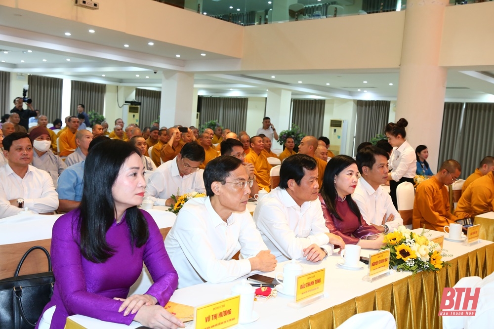 Lãnh đạo tỉnh gặp mặt và chúc mừng các chức sắc, chức việc Phật giáo nhân dịp lễ Phật đản (Phật lịch 2569 - Dương lịch 2025)