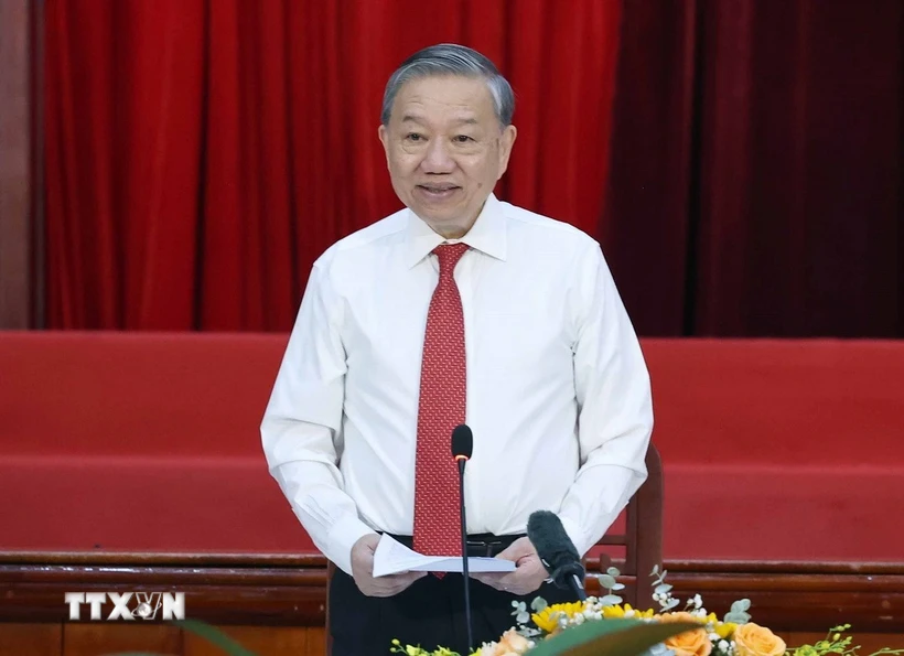 Tổng Bí thư: Sáp nhập tỉnh không phải 2 cộng 2 bằng 4 mà '2 cộng 2 lớn hơn 4'