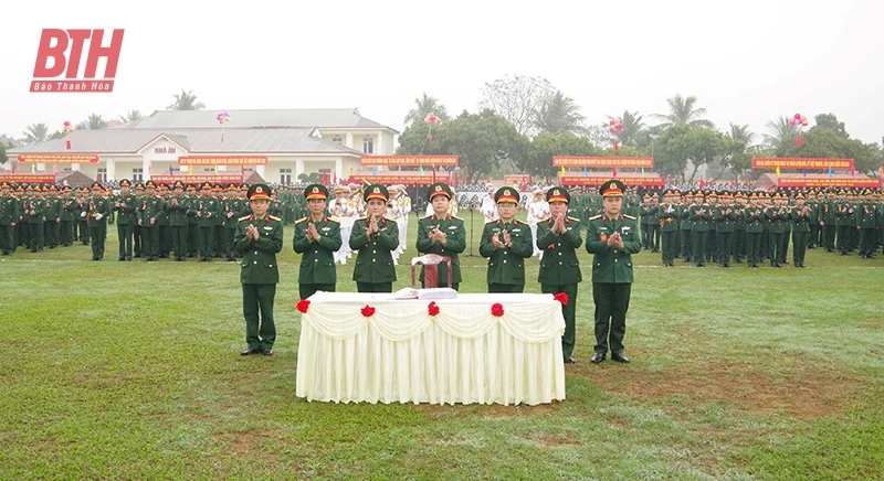 Xây dựng khu vực phòng thủ vững chắc