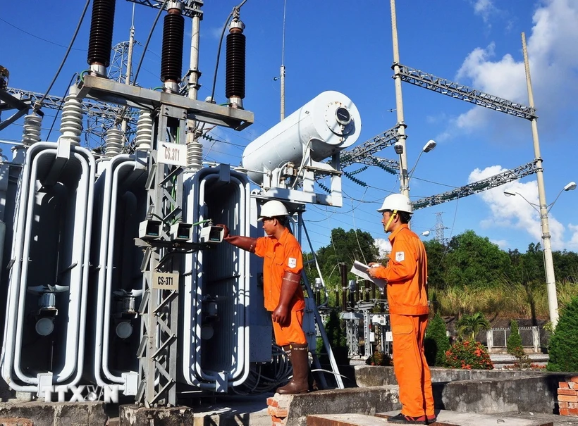 Thủ tướng: Đảm bảo không để thiếu điện trong bất cứ trường hợp nào