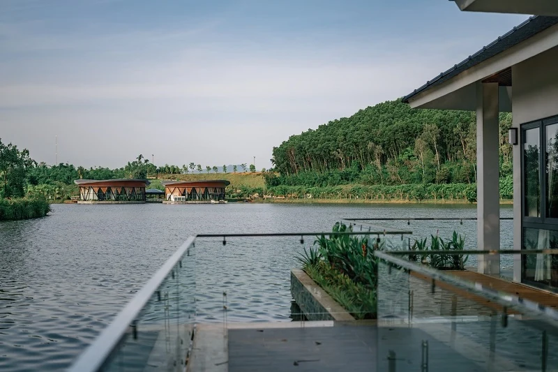 Tận hưởng son sắc LAMORI - LAM KINH vào những ngày đẹp nhất