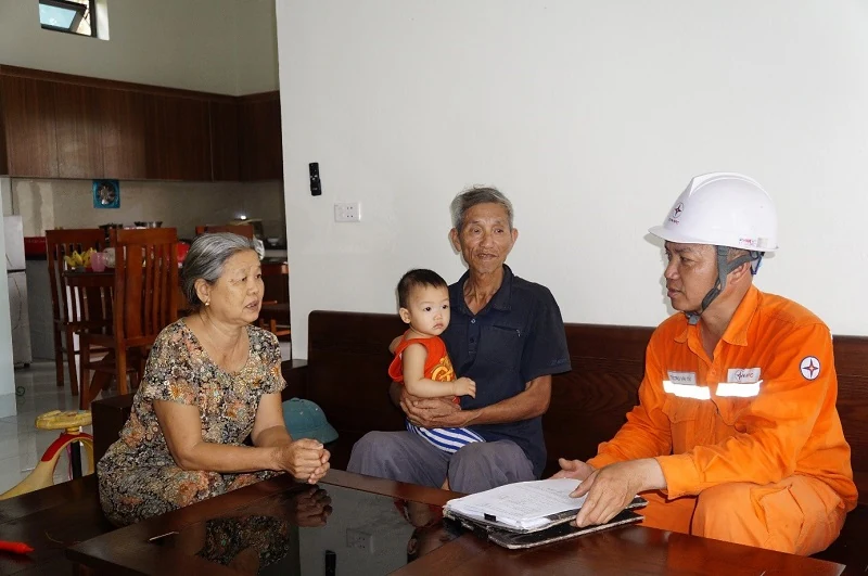 Công ty Điện lực nhà cái m88 tăng cường giải pháp đảm bảo cung ứng điện cho dịp nghỉ lễ 30/4, 1/5 và mùa hè 2025