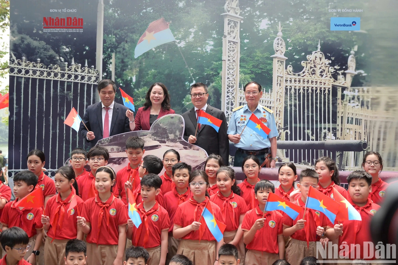Báo Nhân Dân công bố đợt truyền thông đặc biệt chào mừng 50 năm ngày Giải phóng miền nam, thống nhất đất nước