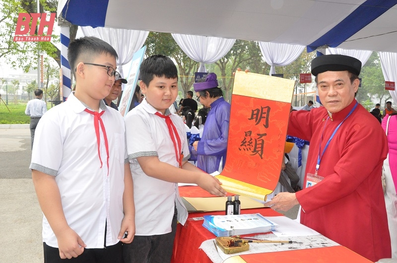 Phát động Ngày Sách và Văn hóa đọc Việt Nam