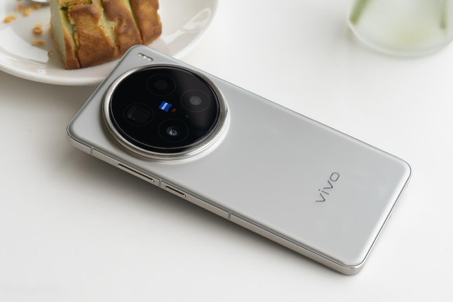 Top những mẫu smartphone chụp ảnh đẹp trong dịp nghỉ lễ 30/4 - 1/5