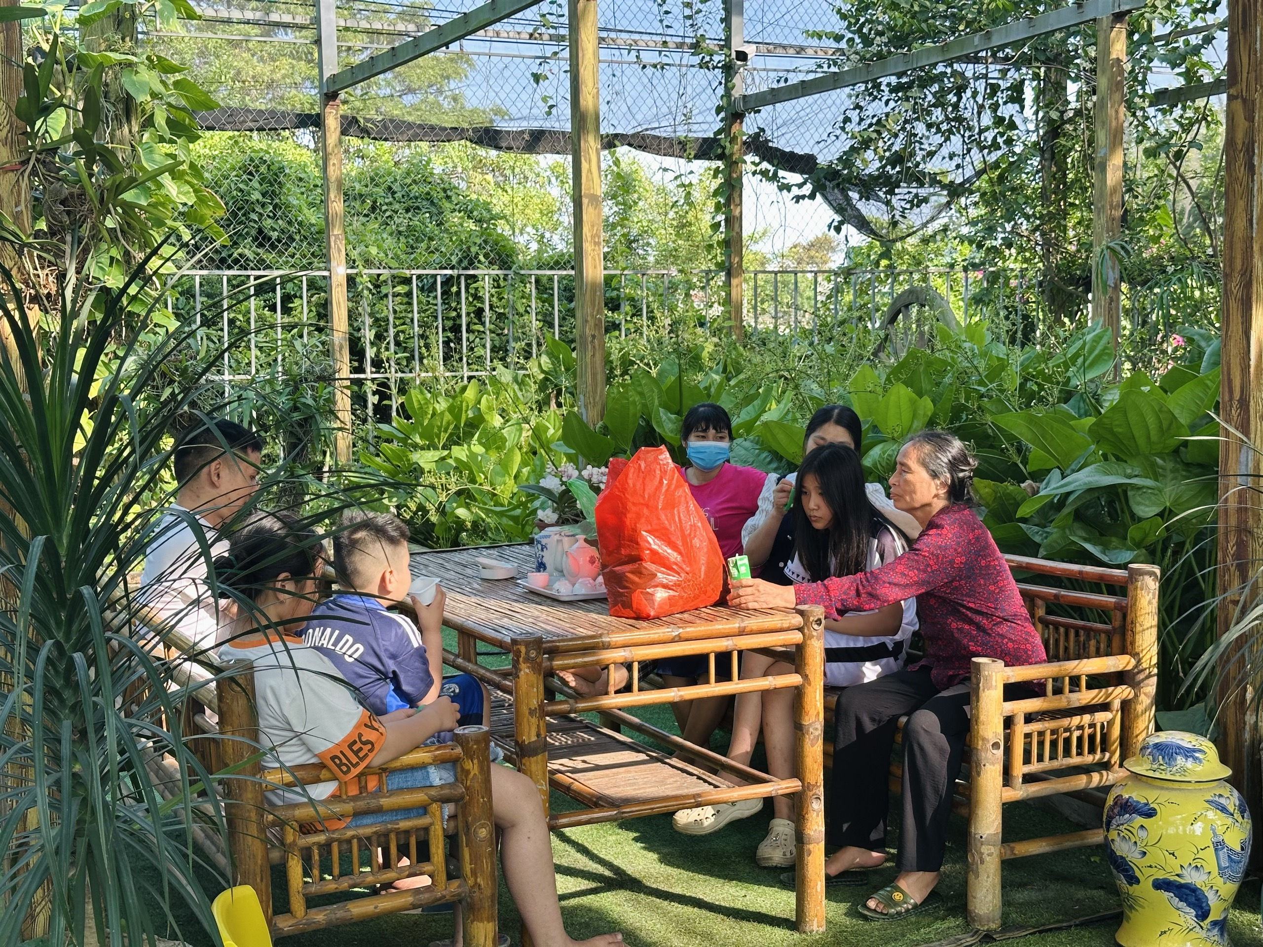 Người dân tận hưởng kỳ nghỉ xanh ngay link vào m88 mới nhất thành phố