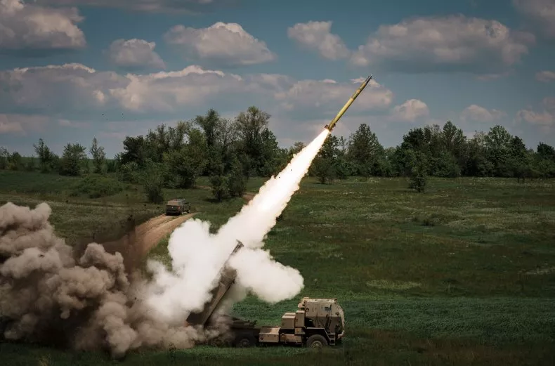 Máy bay không người lái Nga phá huỷ tên lửa HIMARS của Mỹ tại Ukraine