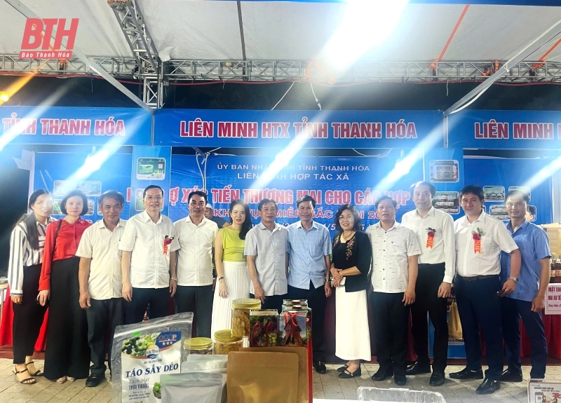 link vào m88 bhki Hoá tham gia 3 gian hàng tại Hội chợ xúc tiến thương mại cho các HTX khu vực miền Bắc 2025