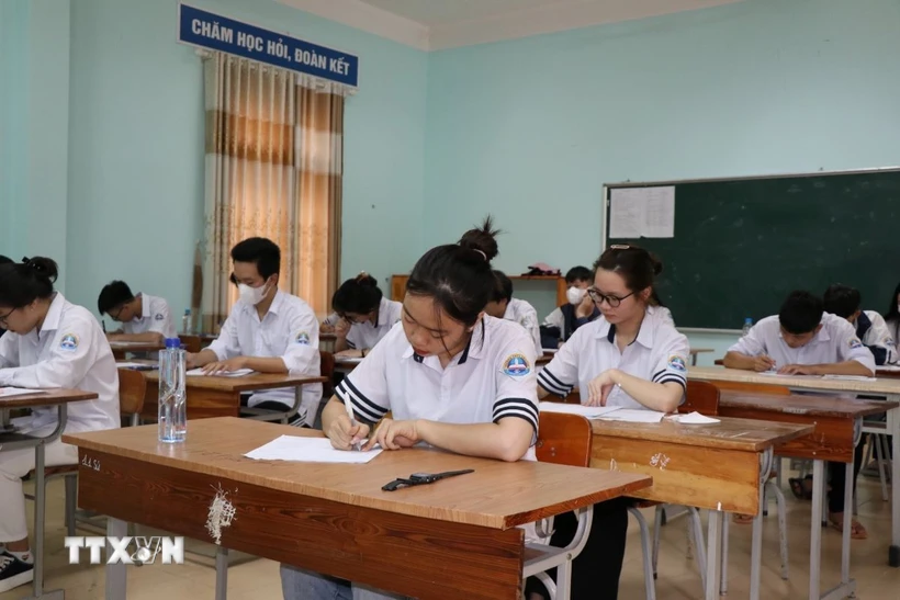 Kỳ thi tốt nghiệp 2025 và công tác giáo dục toàn diện