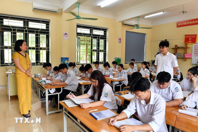 Kỳ thi tốt nghiệp 2025 và công tác giáo dục toàn diện
