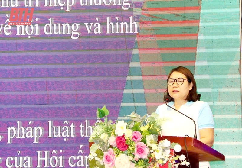 Triển khai kế hoạch lấy ý kiến của cán bộ, hội viên, phụ nữ về dự thảo Nghị quyết sửa đổi, bổ sung một số điều của Hiến pháp nước năm 2013.