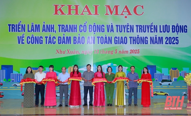 Trưng bày ảnh, tranh cổ động tuyên truyền đảm bảo trật tự, an toàn giao đăng ký m88