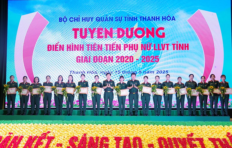 Tuyên dương điển hình tiên tiến phụ nữ lực lượng vũ trang tỉnh giai đoạn 2020-2025