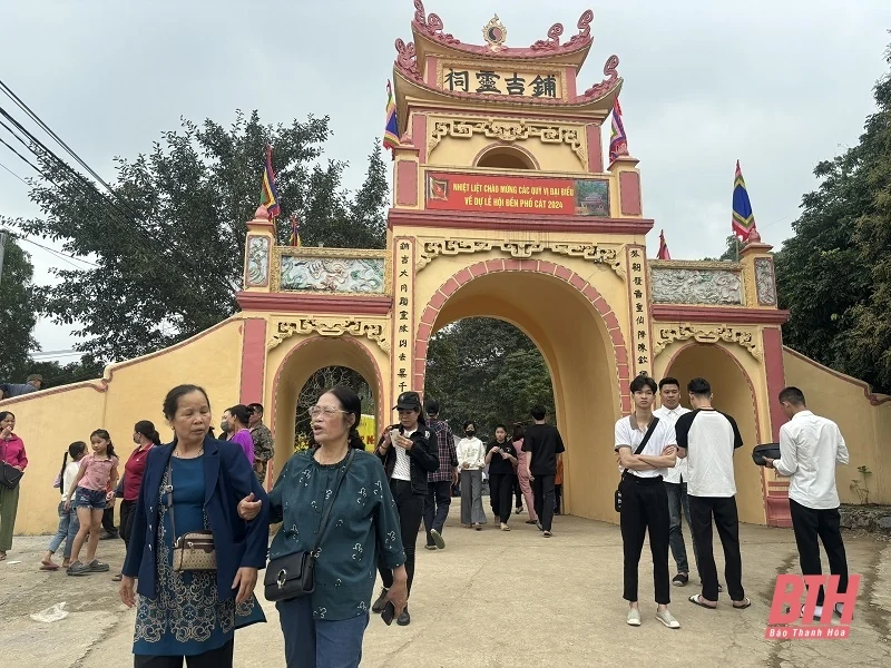 Bảo tồn, tôn tạo và phát huy giá trị di tích thắng cảnh Phố Cát, thị trấn Vân Du, Thạch Thành