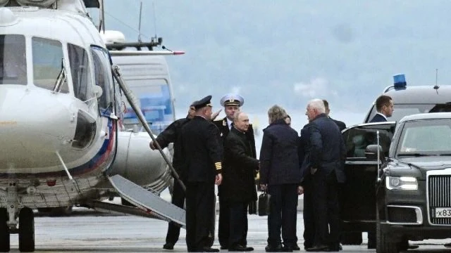 Trực thăng của Tổng thống Nga tránh được cuộc tấn công bằng máy bay không người lái ở Kursk