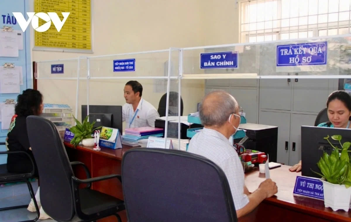 Đề xuất quy định về biên chế và số lượng phòng thuộc UBND cấp xã