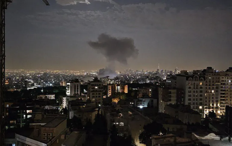 Nhiều tướng quân đội và nhà khoa học hạt nhân thiệt mạng, Iran đang tấn công trả đũa Israel