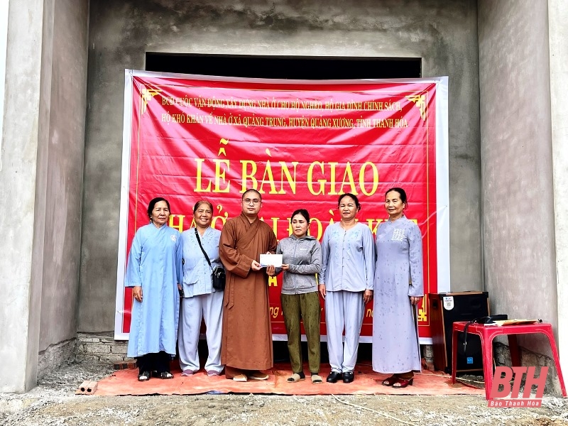 Bàn giao nhà đại đoàn m88 trang chủ cho hộ nghèo