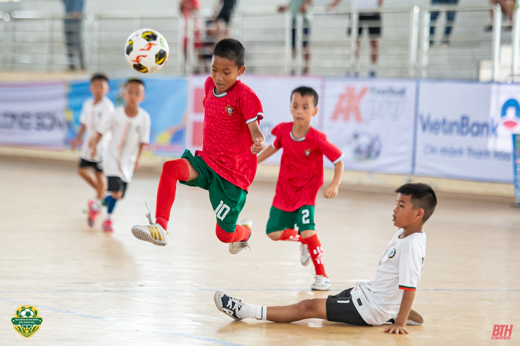 Loạt penalty nghẹt thở đưa Thạch Thành vào bán kết, chia tay ĐKVĐ U8 TP link đăng nhập m88 Hoá