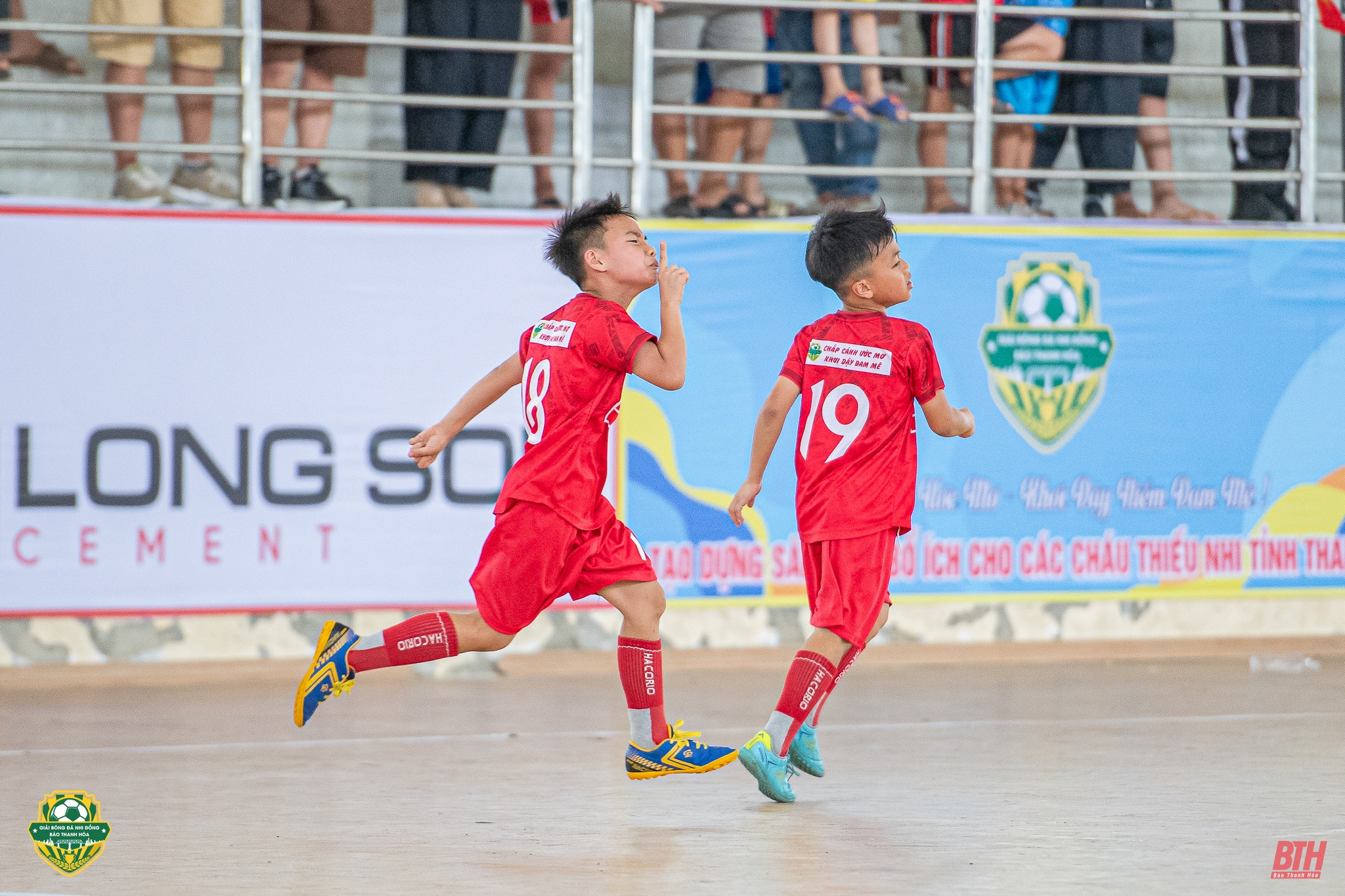 U8 Thiệu nhà cái m88 trở thành “tân vương” lứa tuổi U8 giải Bóng đá Nhi đồng Báo Thanh nhà cái m88 lần thứ IV năm 2025