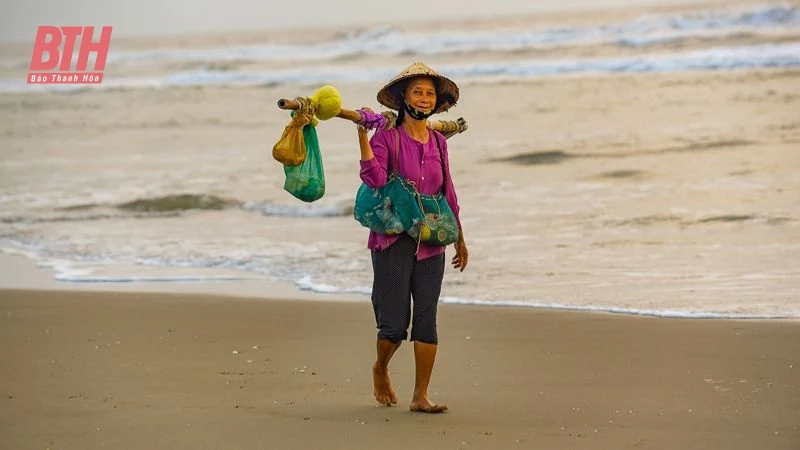 Bình minh ở làng chài ven biển xứ Thanh