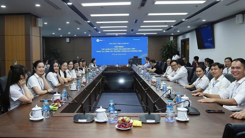 Khi truyền thông được kết nối giữa công nghệ và trái tim