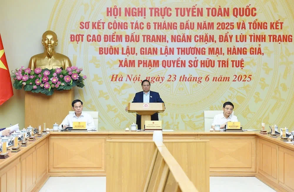 Kiên quyết không khoan nhượng với buôn lậu, gian lận thương mại, hàng giả, xâm phạm quyền sở hữu trí tuệ