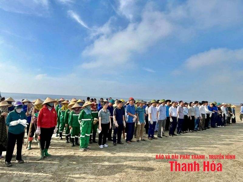 Phường Nam Sầm Sơn đồng loạt ra quân dọn vệ sinh môi trường link m88