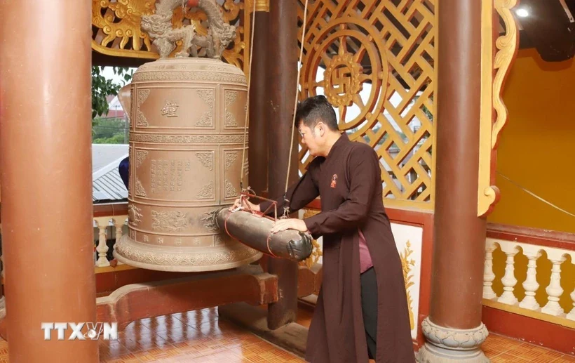 Cộng đồng người Việt tại Lào hướng về sự kiện “sắp xếp lại giang sơn”