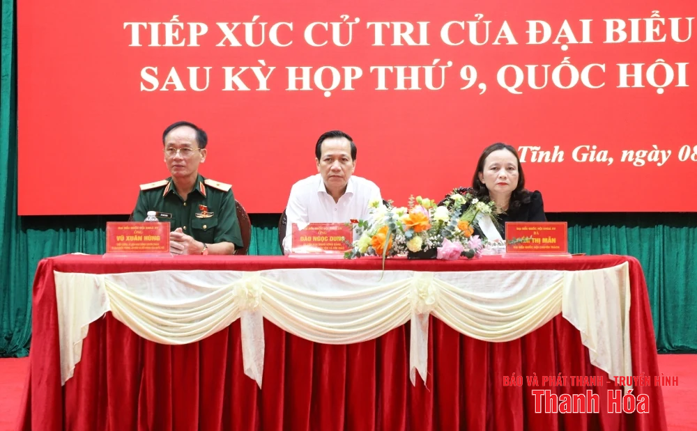 Bộ trưởng Bộ Dân tộc và Tôn giáo Đào Ngọc Dung tiếp xúc cử tri phường Tĩnh Gia