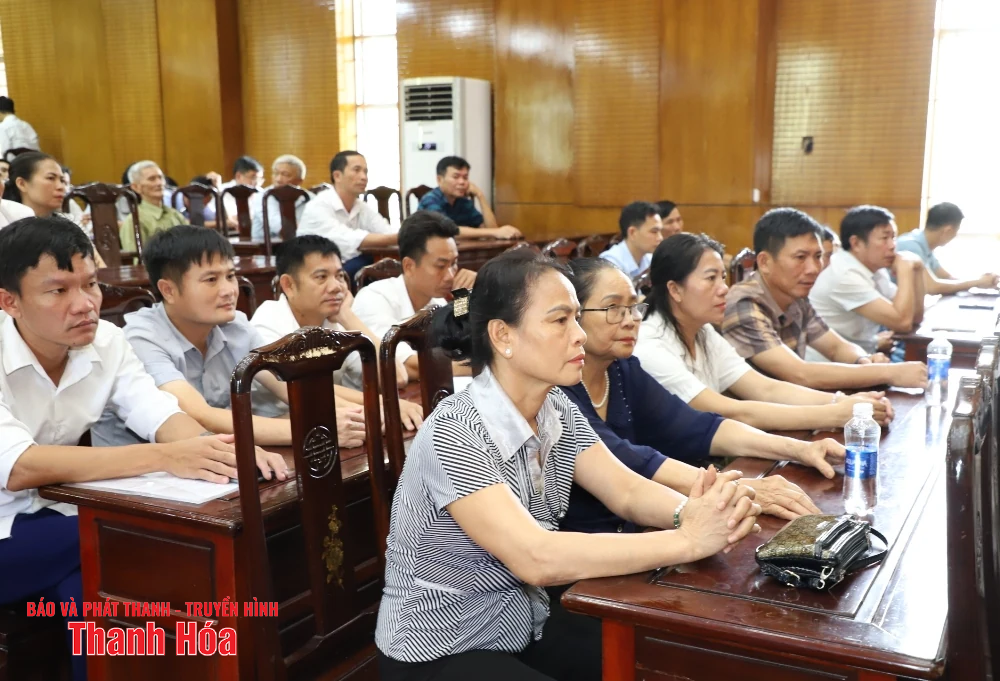 Bộ trưởng Bộ Dân tộc và Tôn giáo Đào Ngọc Dung tiếp xúc cử tri phường Tĩnh Gia