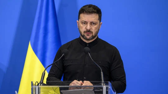 Tổng thống Ukraine đe dọa tấn công tầm xa vào Nga