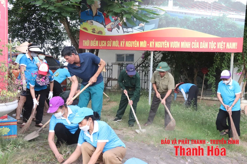 Ra quân vệ sinh môi trường khu vực Nhà bia tưởng niệm m88 the thao sĩ