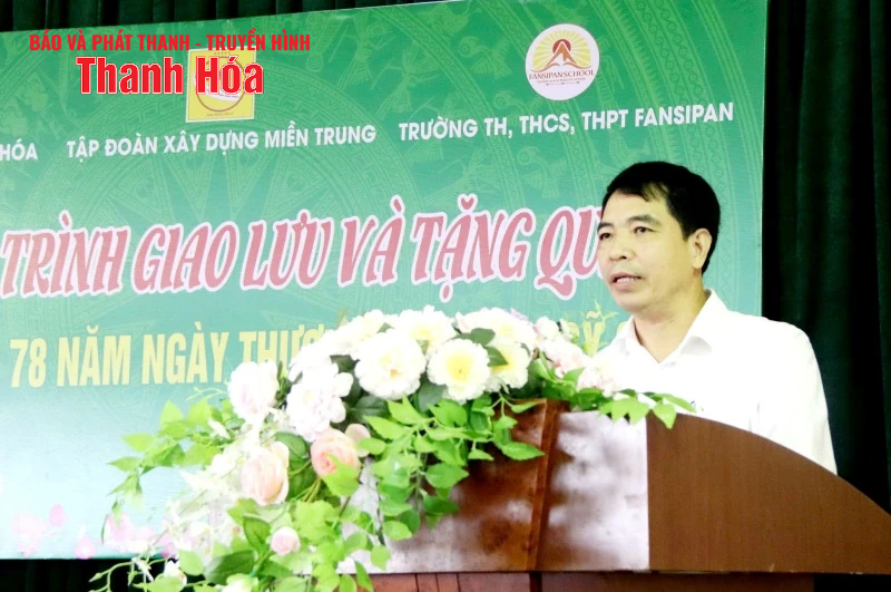 Trao tặng 112 suất quà tri ân cựu thanh niên xung phong