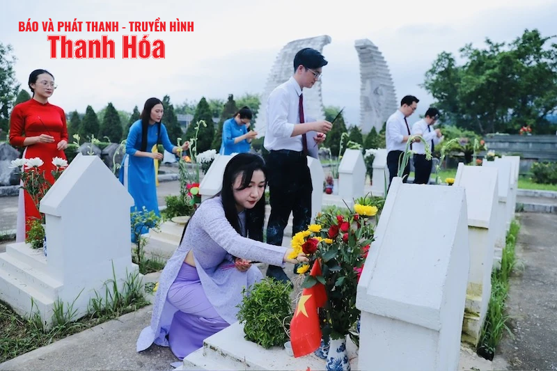Tổng Công ty cổ phần Hợp vao m88 dâng hương tri ân các anh hùng liệt sĩ dịp 27/7