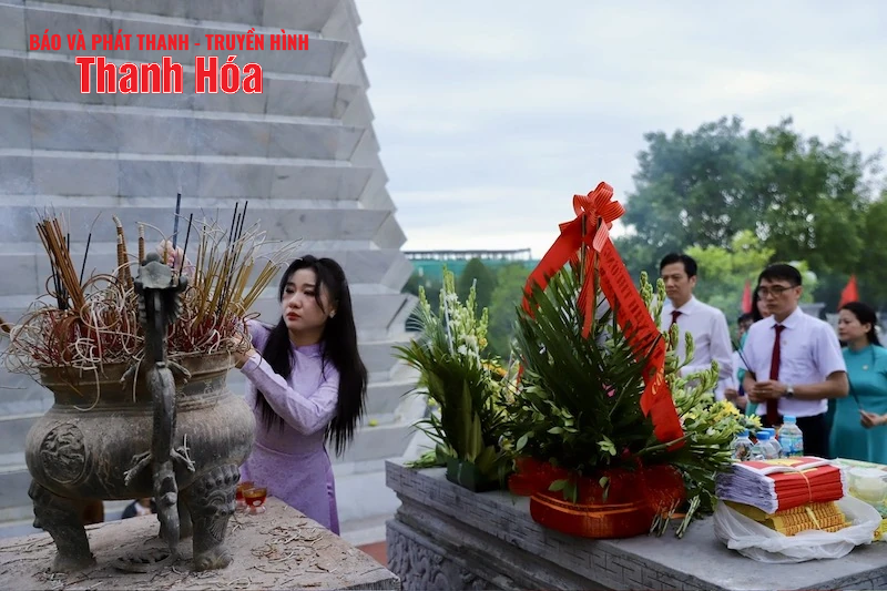 Tổng Công ty cổ phần Hợp vao m88 dâng hương tri ân các anh hùng liệt sĩ dịp 27/7