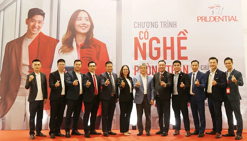 Prudential tổ chức hội thảo “Có nghề phòng thân - Có đà tiến thân”