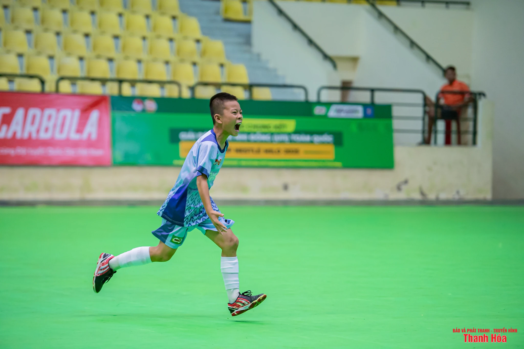 Thắng tưng bừng, U11 Việt Hùng Thanh Hóa thắp sáng hy vọng vào tứ kết