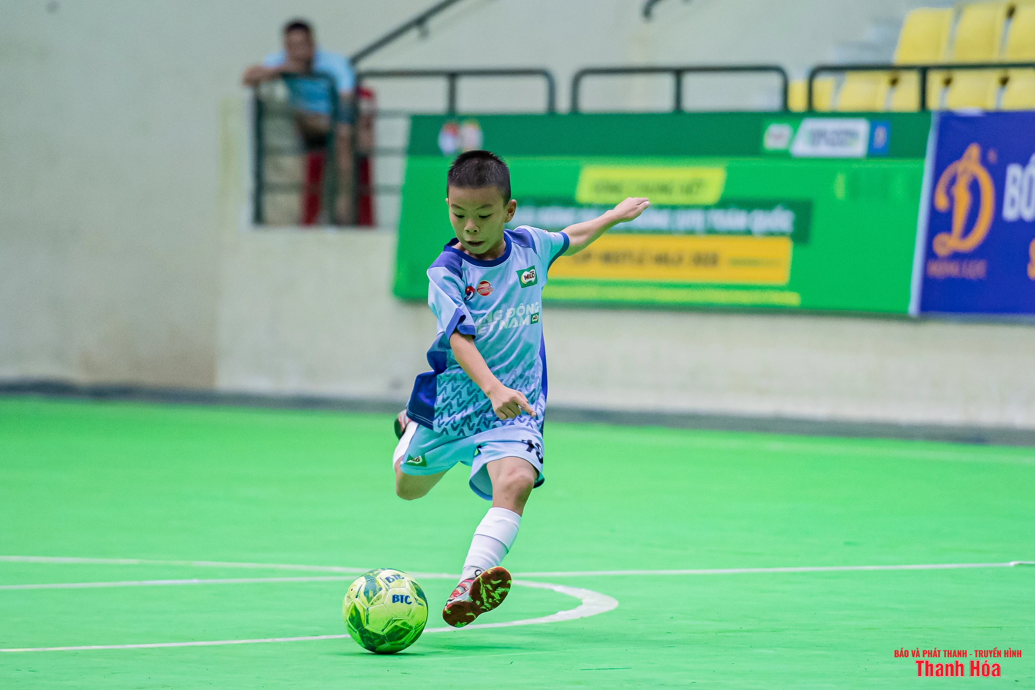 Thắng tưng bừng, U11 Việt Hùng Thanh Hóa thắp sáng hy vọng vào tứ kết