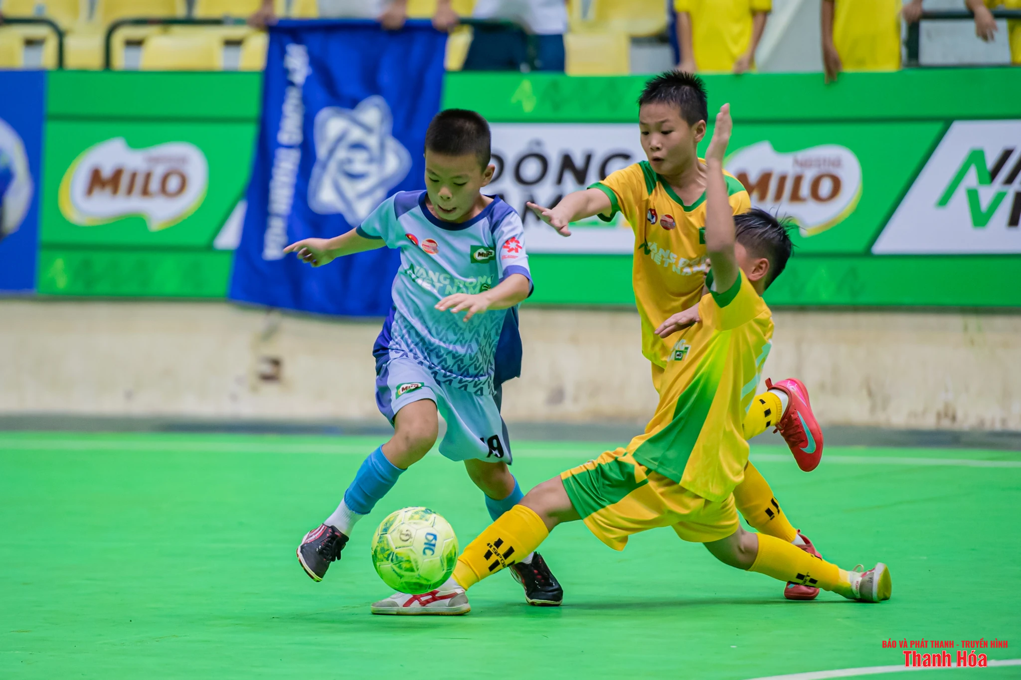 U11 Việt Hùng Thanh Hóa giành vé vào tứ kết sau chiến thắng thuyết phục trước Hà Tĩnh