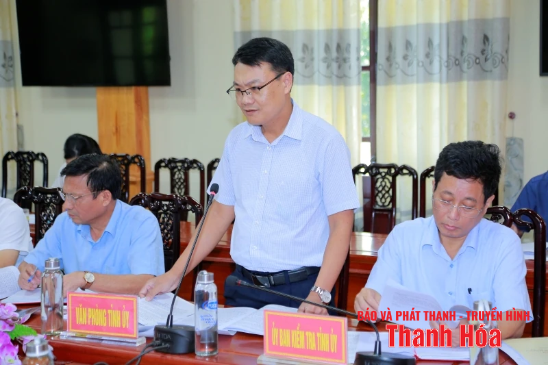 Cho ý kiến về công tác chuẩn bị Đại hội Đảng bộ các xã mới