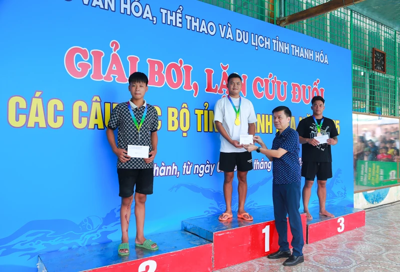Bế mạc Giải bơi, lặn cứu đuối các Câu lạc bộ tỉnh Thanh Hóa