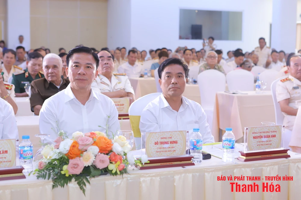 Bí thư Tỉnh ủy Nguyễn Doãn Anh gặp mặt các tướng lĩnh, sĩ quan công an đồng hương Thanh Hóa tại Hà Nội